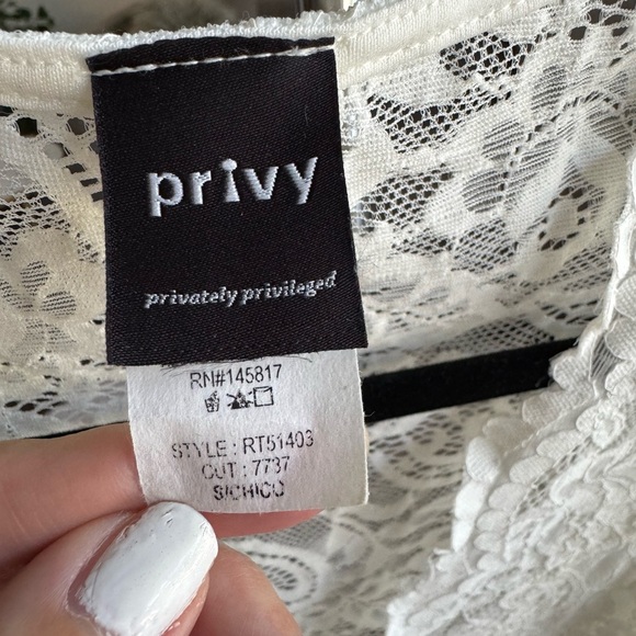 White lace sleeveless bodysuit one piece size small - Picture 9 of 12